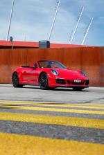 Porsche 911 Carrera 4 GTS Cabriolet 2017 года (WW)